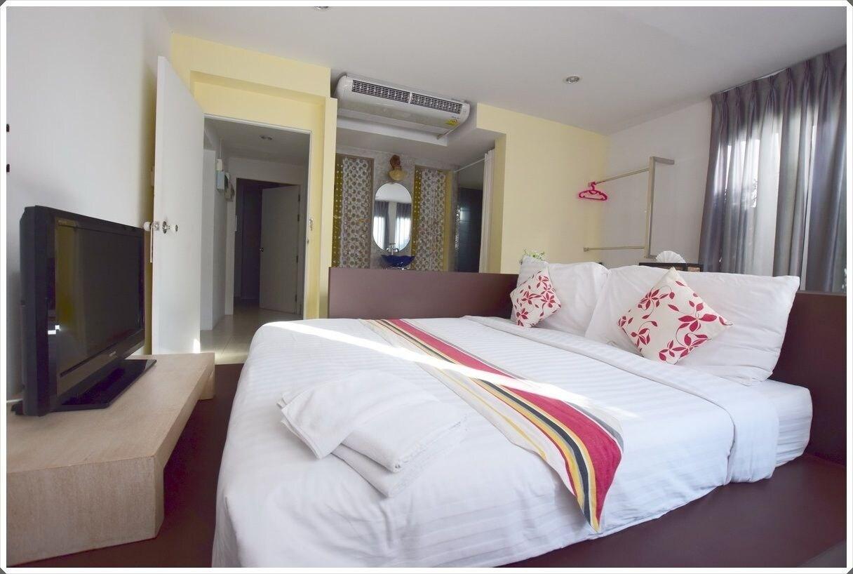 Franjipani Resort HHQ Extérieur photo