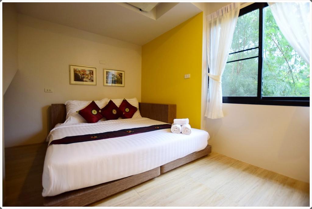 Franjipani Resort HHQ Extérieur photo