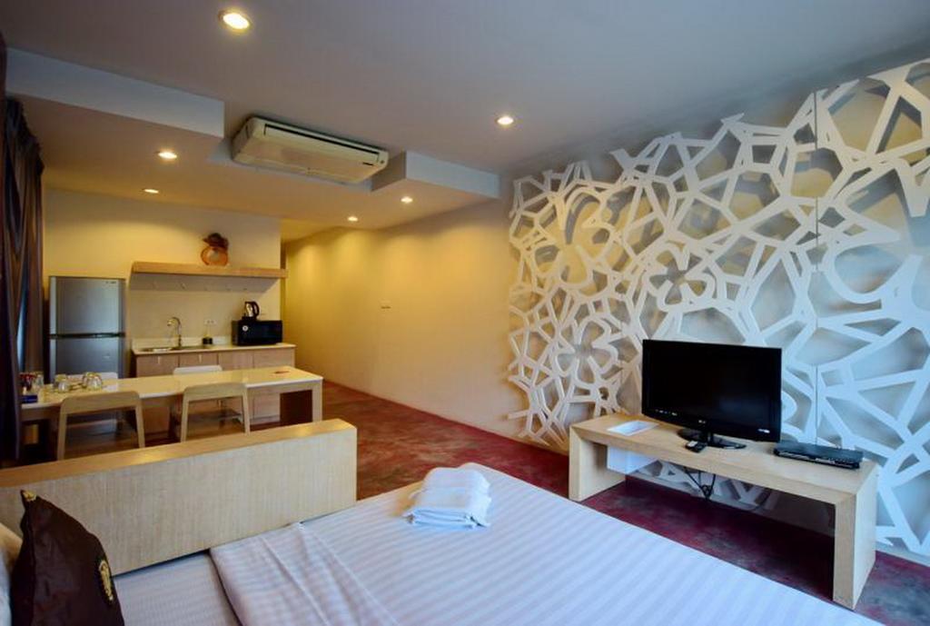 Franjipani Resort HHQ Extérieur photo